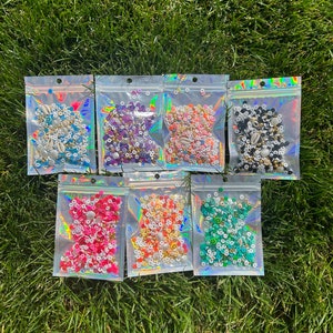 Mysterie | Kralenconfetti | Confetti met kraal en bedel van klei | Esthetisch | Pakket kleikralen | Kralenzakjes | Sieraden met kralen