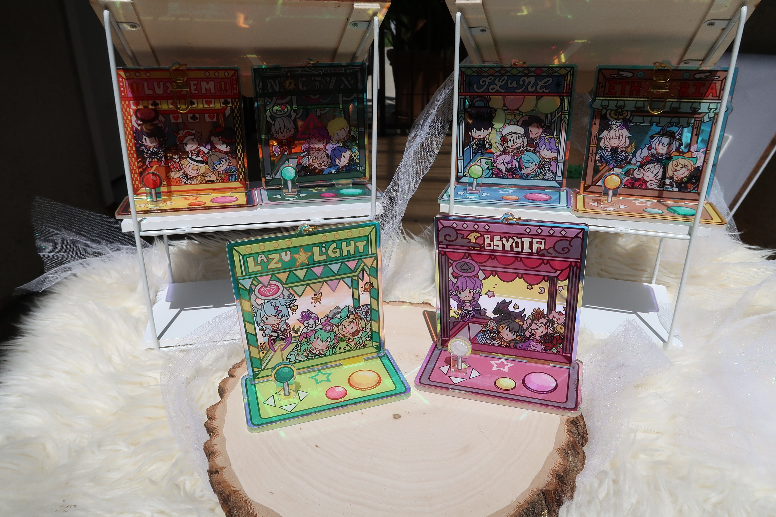 Nijisanji EN Claw Machine Standee/Charm