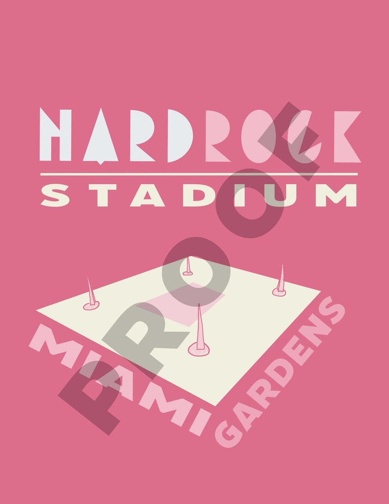 Pu&ograve; includere: Un design grafico rosa e bianco con il testo "Hard Rock Stadium" e "Miami Gardens" in un quadrato bianco con un contorno rosa. Il quadrato &egrave; inclinato e ha quattro punte bianche che sporgono da esso.