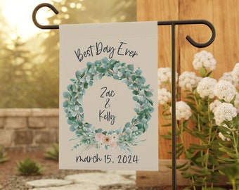 Custom Best Day Ever Wedding Flag. Customized Names and Dates Wedding Day Flag. Wreath Chic Outdoor Bridal Events Flag Banner.