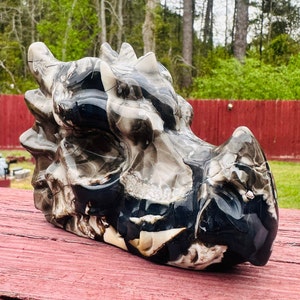 812 Grams UV Reactive Volcano Agate Dragon Head