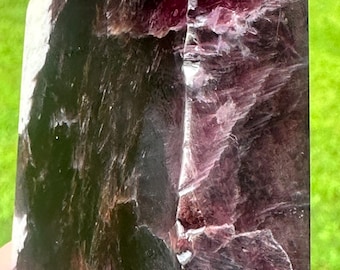 176 Grams Purple Lithium Mica in White Feldspar Tower