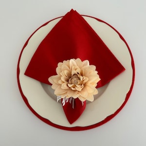 Flower Napkin Rings , Christmas Napkin Holders, Holiday Napkin Rings, Christmas Table Decor