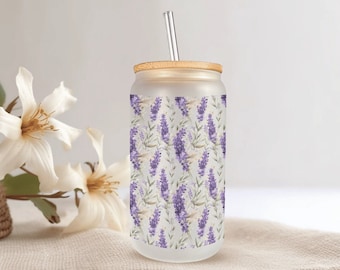 Vaso de vidrio esmerilado Lavender Floral Valley con tapa de bambú, 473 ml (16 oz), colorido vaso floral, lavanda, regalo para ella de Mugzan
