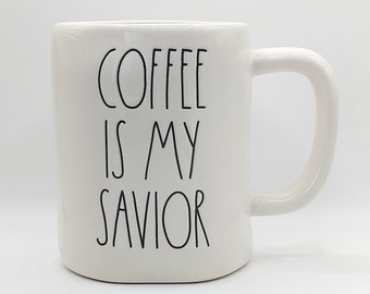 Taza de café/té Rae Dunn Coffee is My Savior, 532 ml, cerámica, letras grabadas, jarra para amantes del café, taza con mensaje divertido