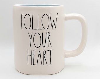 Taza de café/té Rae Dunn FOLLOW YOUR HEART, 532 ml, cerámica, acabado mate, con afirmaciones positivas, ideal como regalo de graduación.