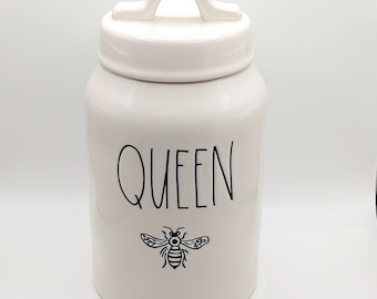Rae Dunn QUEEN BEE ミディアムキャニスター（蓋付き）、39オンス