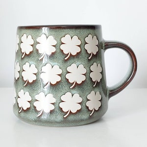 Lucky Clover Coffee Tea Mug Cup Ceramic Green 16 Oz By Spectrum Designz NEW