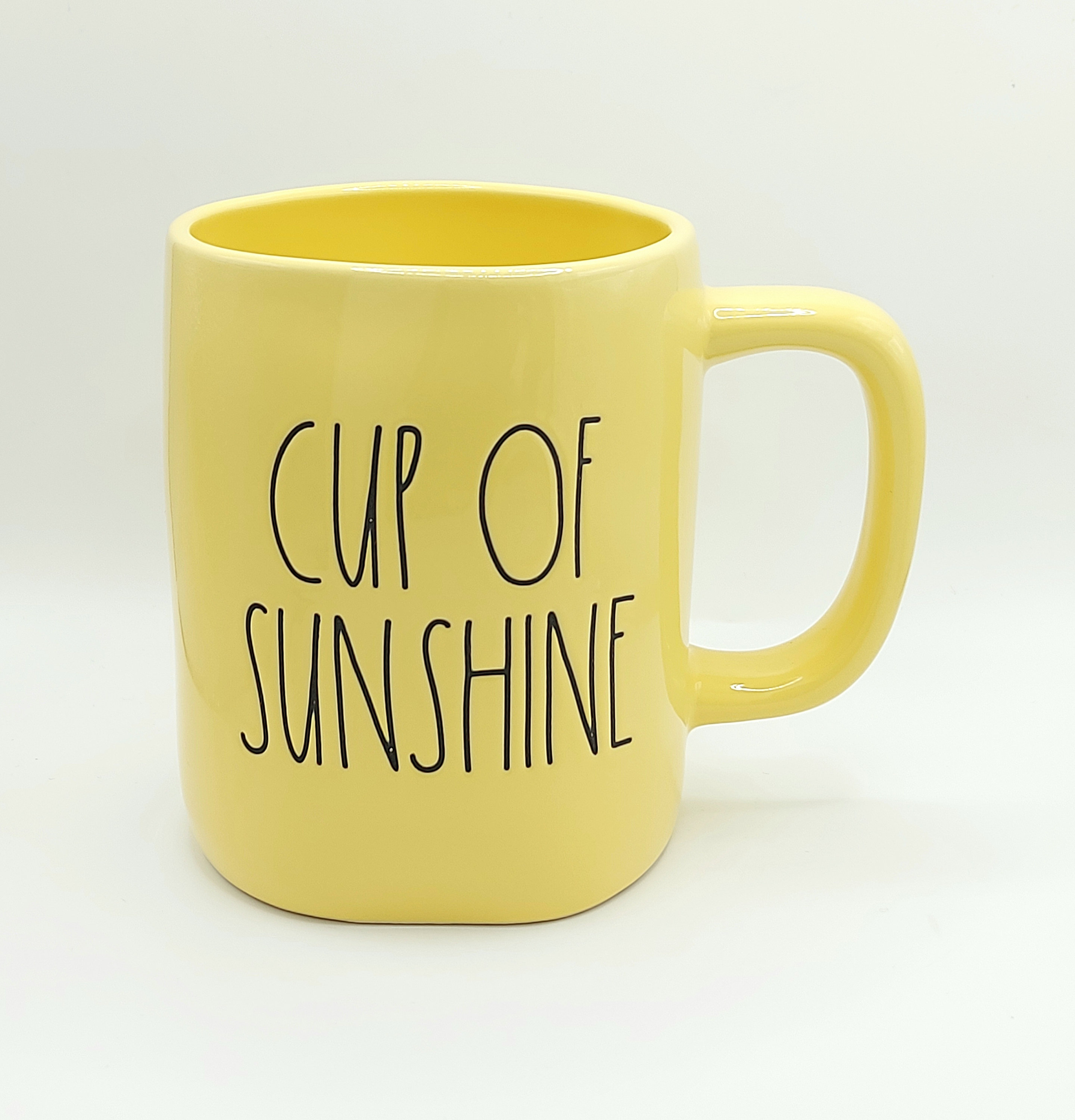Yellow Sunshine Plastic Cups, 18 Oz