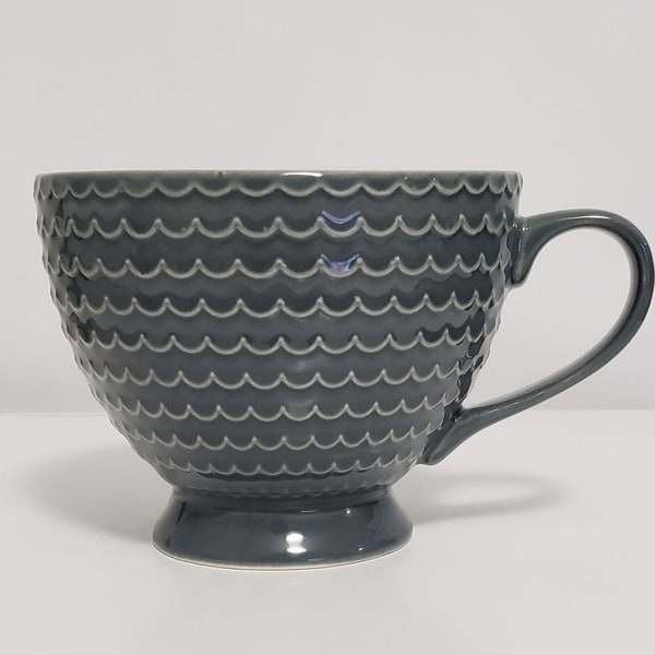 Footed Ceramic Mug Cup Coffee Tea Gray Pattern 14 Oz Signature Housewares NEW