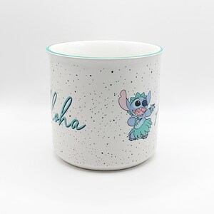 Taza de café o té estilo hawaiano ALOHA de 590 ml (20 oz), de cerámica, regalo de la película Lilo & Stitch, taza coleccionable de Disney, jarra con ambiente tropical imagen 3