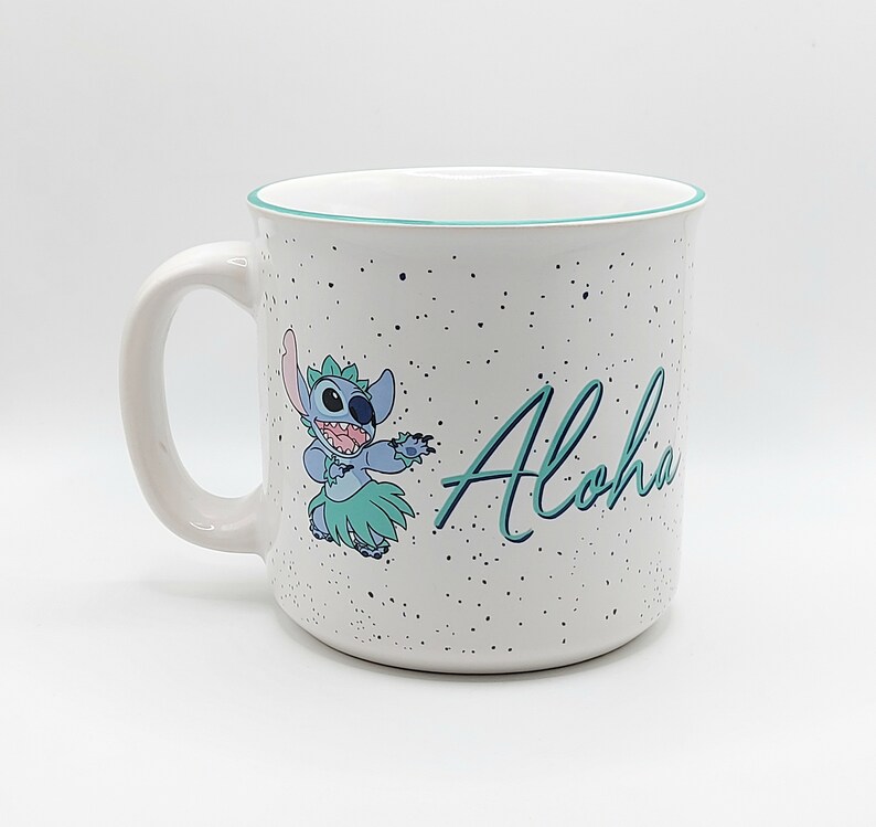 Taza de café o té estilo hawaiano ALOHA de 590 ml (20 oz), de cerámica, regalo de la película Lilo & Stitch, taza coleccionable de Disney, jarra con ambiente tropical imagen 6