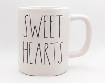 Taza de café Rae Dunn SWEET HEARTS de cerámica de 532 ml, regalo de San Valentín, taza romántica, regalo para ella.