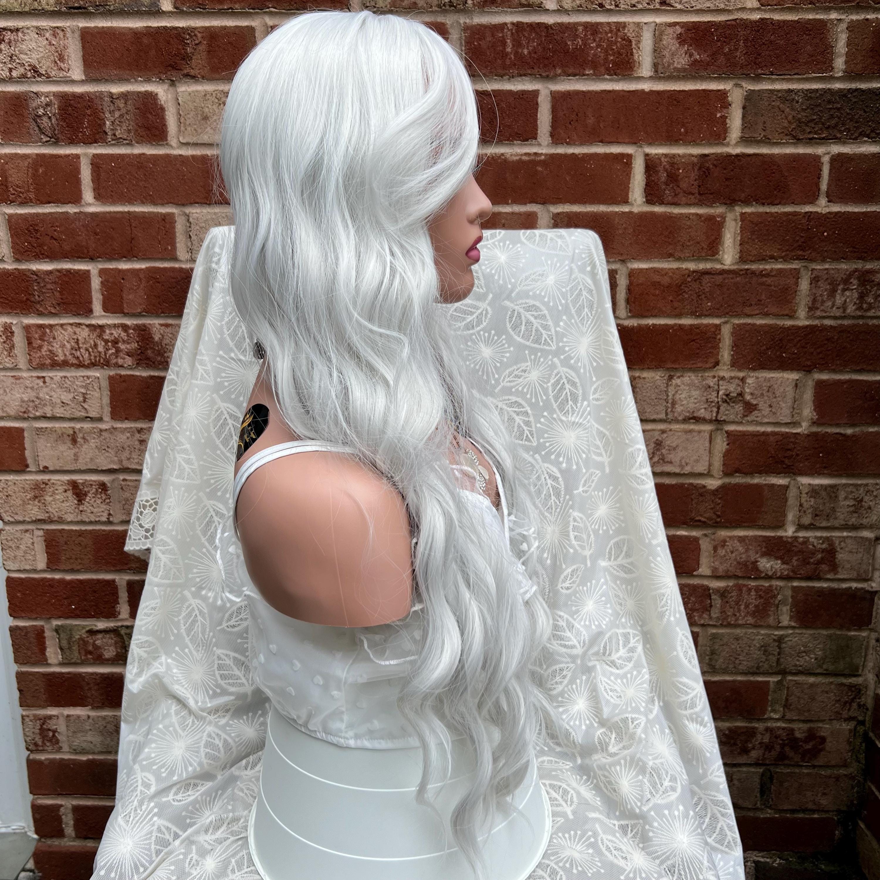 Classic Wavy White 28\