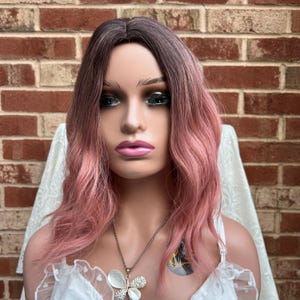 Shoulder Length Dark Rooted Rose Pink Gradient Water Wavy Bob Ombre Wigs/ Natural Look Hair/ Heat Resistant wig/ Halloween Wig
