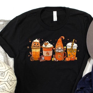 Kürbis-Gewürz-Latte-Herbst-Shirt, heißes Kaffee-T-Shirt, Kaffee-Liebhaber-Shirt, Herbst-T-Stück, Kürbis-Latte-Getränk, Erntedank, Kürbis-Gewürz-T-Stück