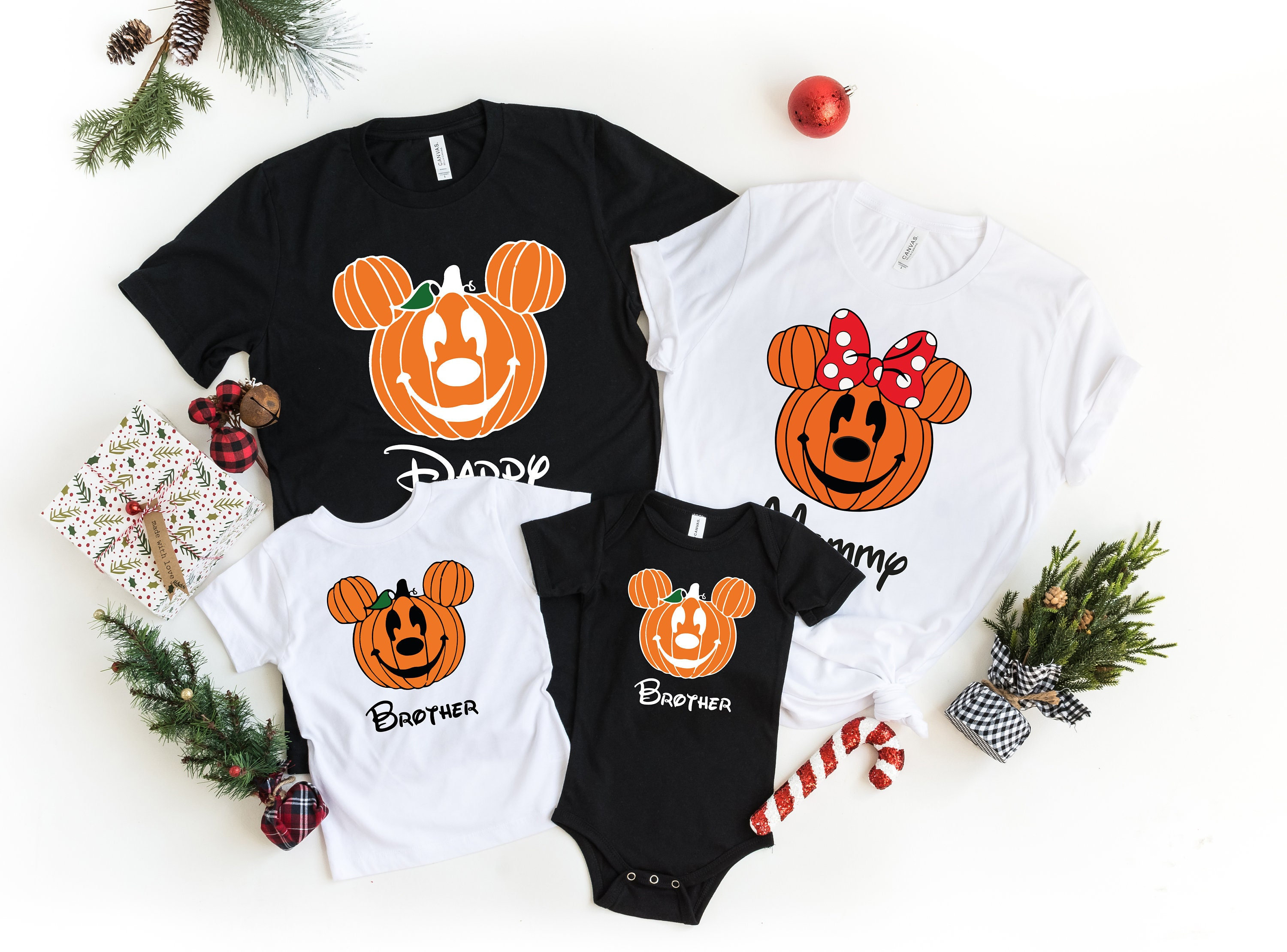 Discover Disney Halloween Familie Mickey Minnie T-Shirt