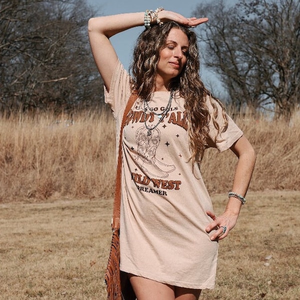 Western Spring Concert Graphic Tee Dress Wild West Dreamer Cowgirl Desert Oversized Tunic T-shirt Festival Rodeo Casual Tan Beige Outfit