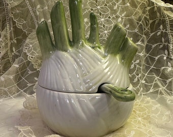 Vintage Fennel Shaped Gravy Boat With Spoon