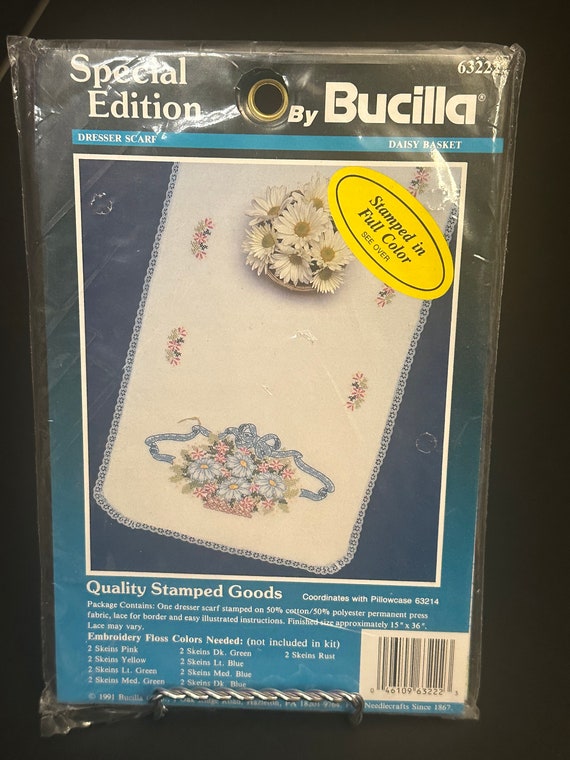 embroidered dresser scarf kit BUCILLA Special Edition main image 0