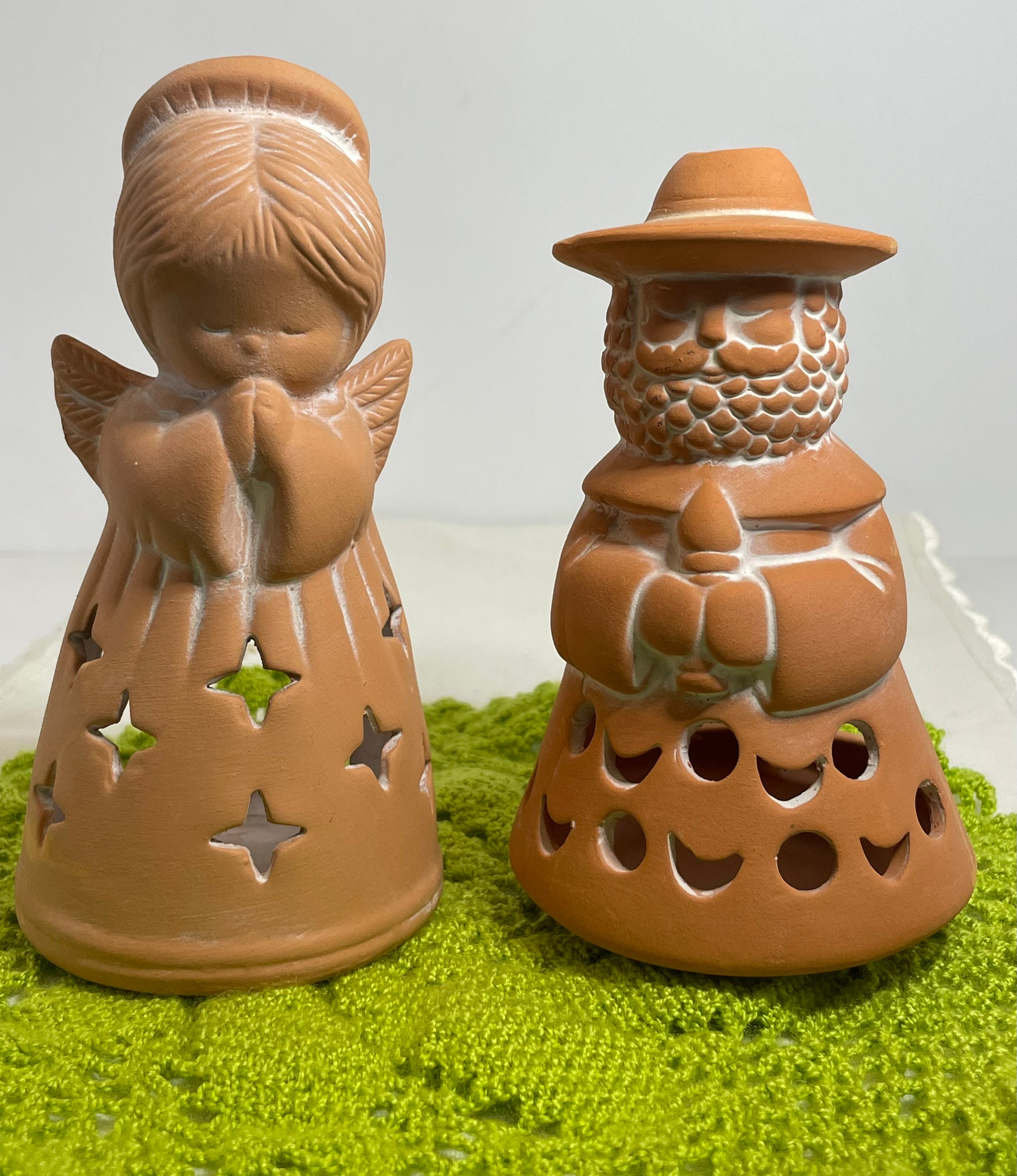 Vintage House of Lloyd Christmas Around World Praying Padre and