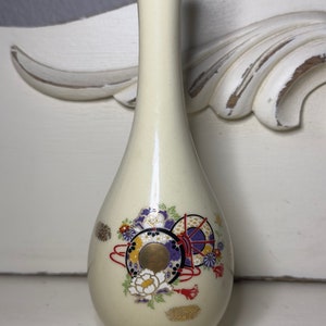 Vintage kleine orientalische Bud Vase handbemalt mit guten Akzenten.