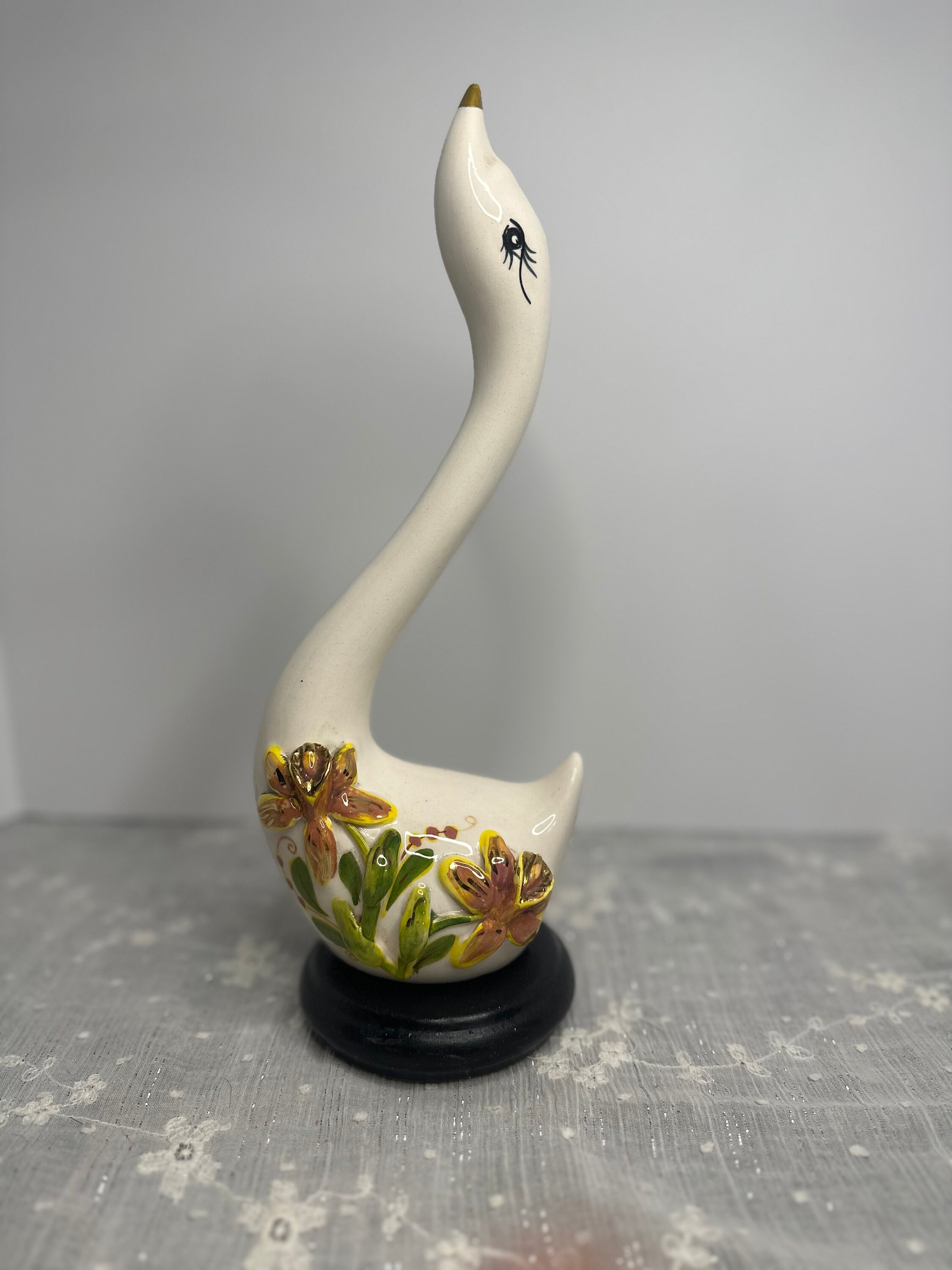 Stunning Pair of Vintage Swan With Floral Figurines - Etsy