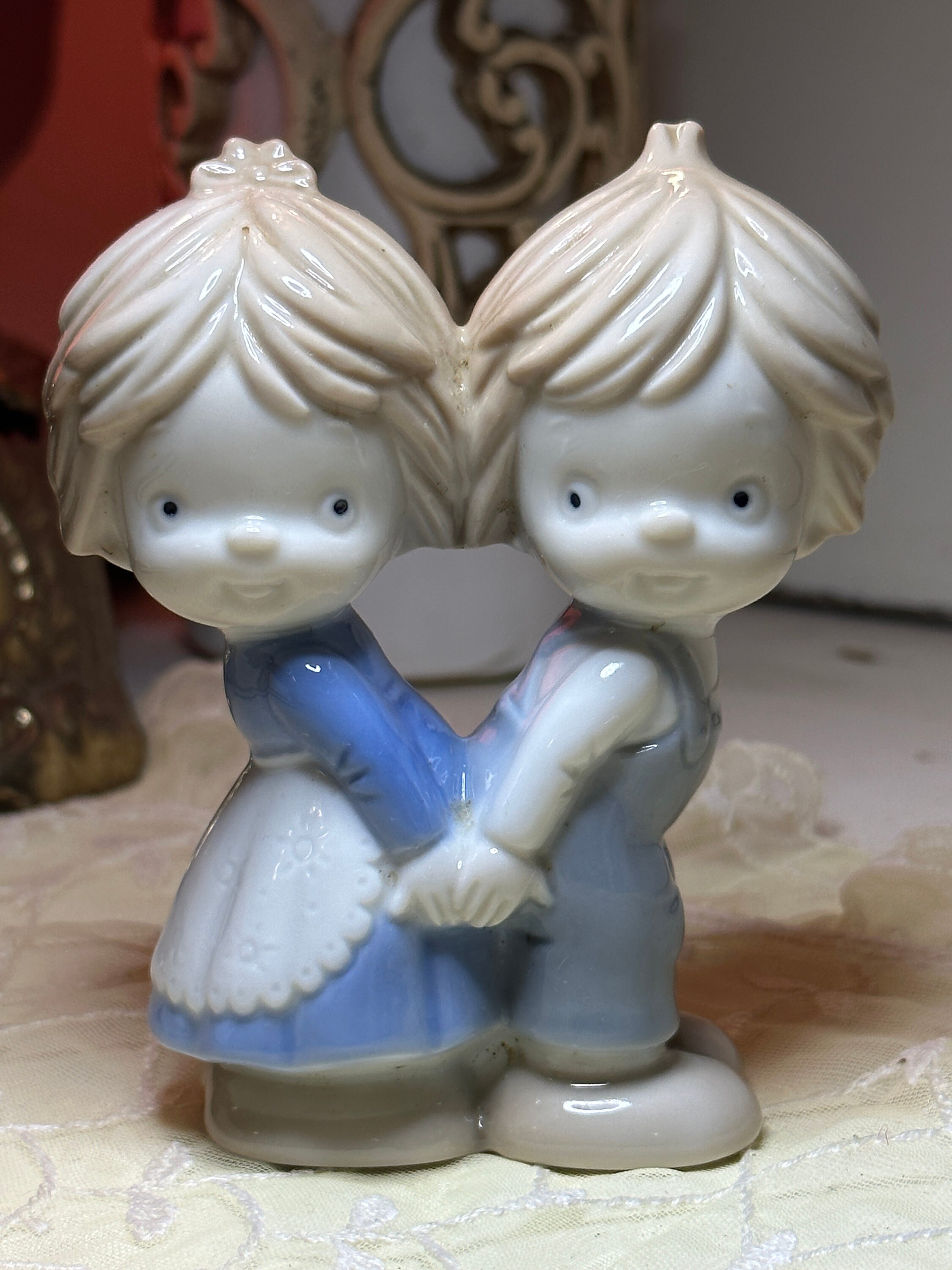 レトロ女の子と男の子の置物イタリア製未清掃 ヴィンテージ デザイナーズ コレクション 背中合わせの男の子と女の子