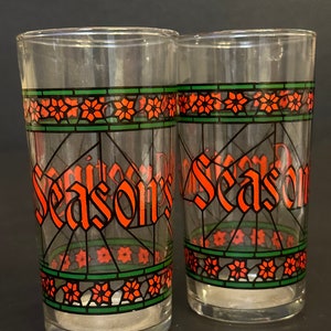 Vintage Set Of 2 Seasons Greetings Libby Tumblers