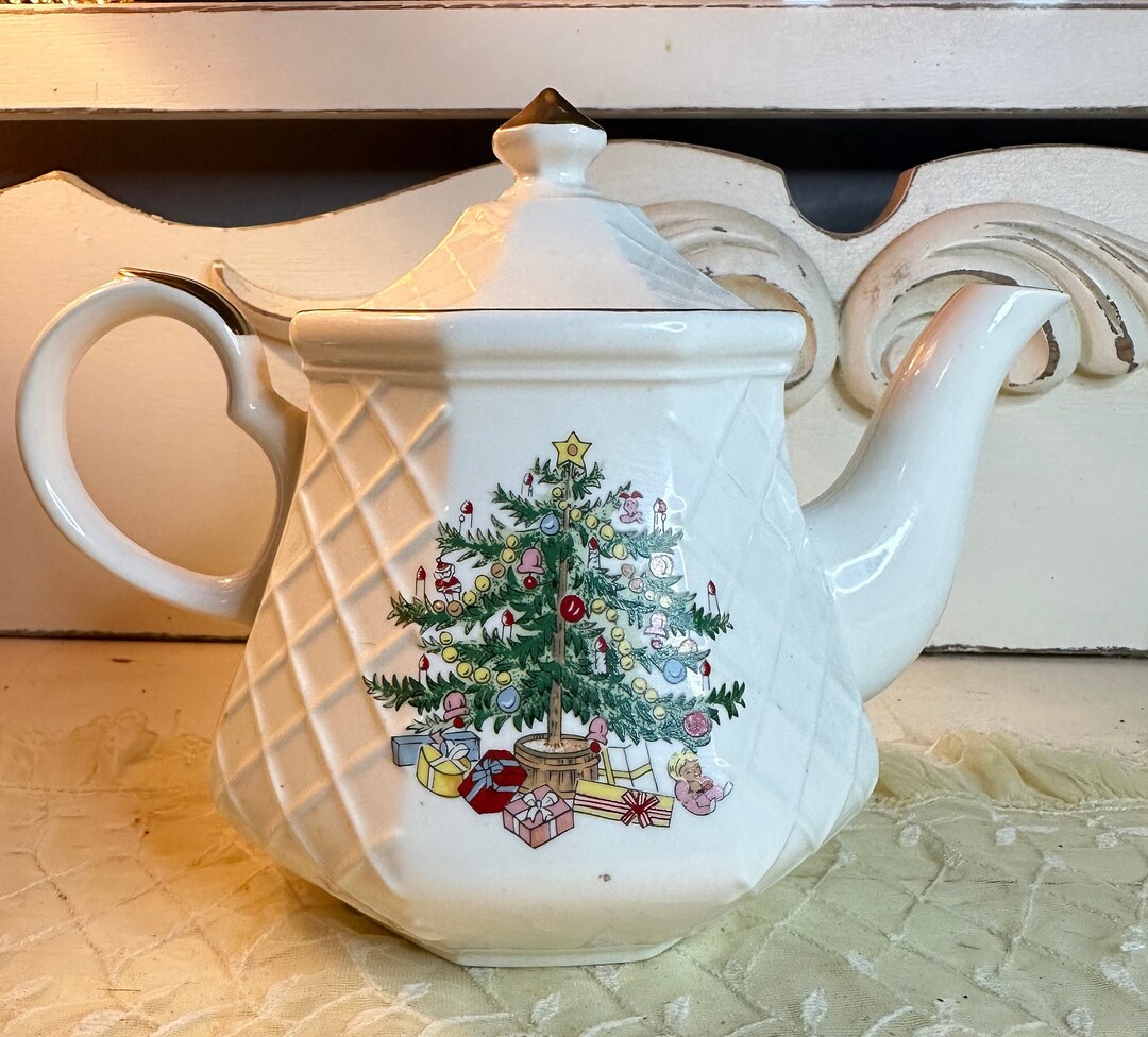 Vintage Christmas Ceramic Teapot Festive Christmas Tree, Presents