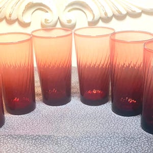 Vintage Set Of 6 Red Ombre Swirl Glasses