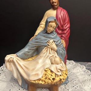Vintage ATLANTIC MOLD Hand Painted Nativity Holy Family Figurine Christmas