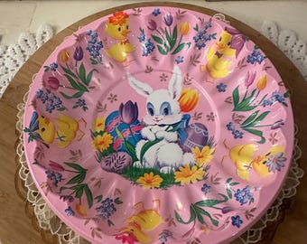 Vintage Pink Easter Scalloped Plastic Kitschy Bunny Tulips Daisies Bowl Tray