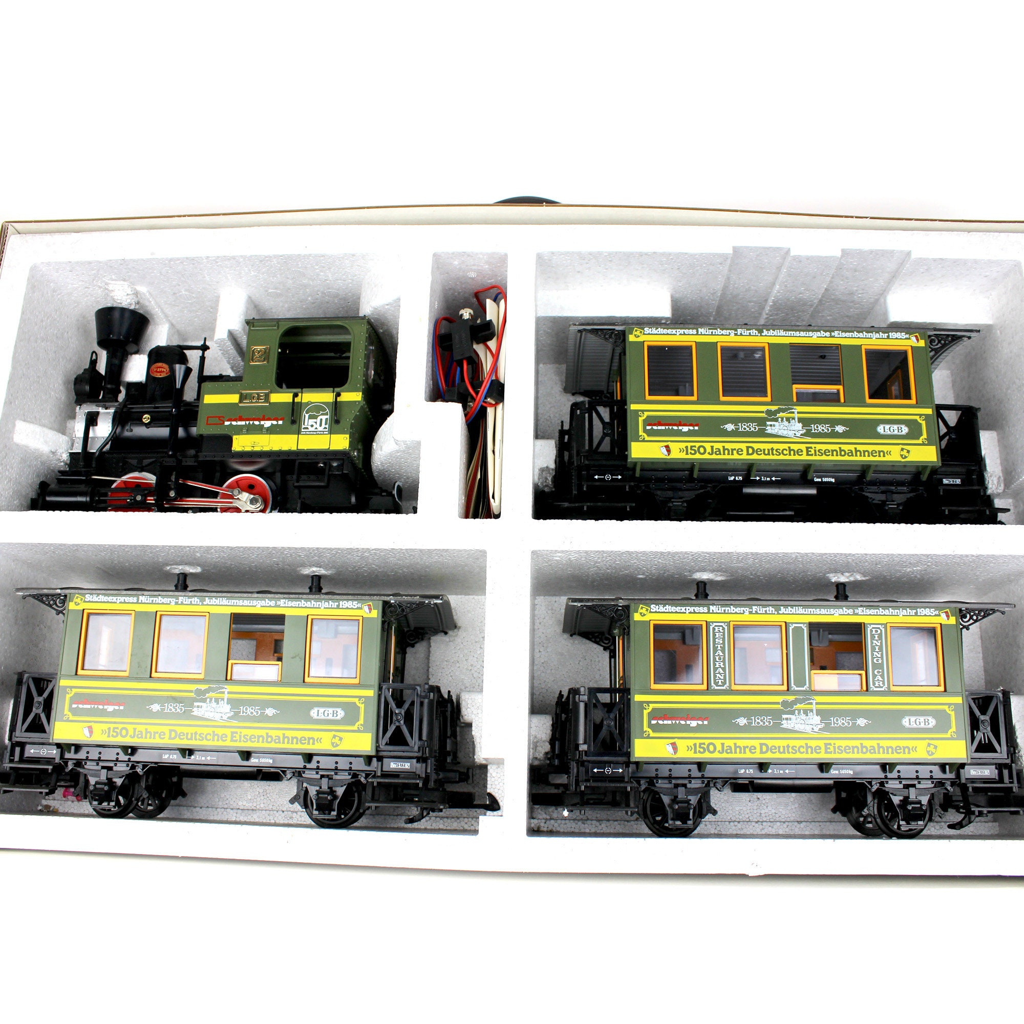 Petit train en bois : 3 petits wagons + loco 1960 • EUR 15,00