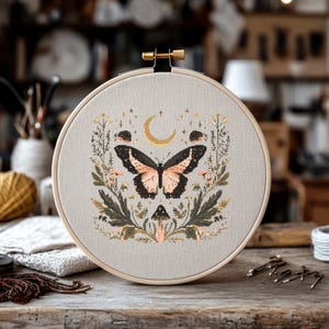 Butterfly V2 Cross Stitch Pattern, Butterfly Cross Stitch PDF, Cross Stitch Animal, Punto De Cruz, Point De Croix, Cross Stitch Template