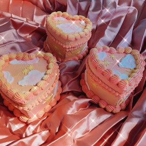 Heart Shaped Cake Box - Clouds