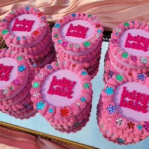Pudełko na sztuczne ciasto - BDAY BABE