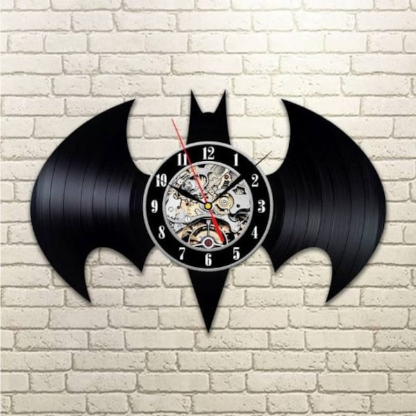 Bat Silhouette Vinyl Record Clock, Comic Book Superhero Art, DC Comics Home Decor, Cadeaux de Noël uniques pour petit ami