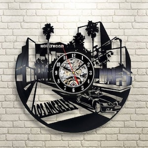 Horloge à disque vinyle de Los Angeles, Art original unique pour le mur, Décor d’amateur de voyage, Horloge de salon, Cadeaux de pendaison de crémaillère pour couple