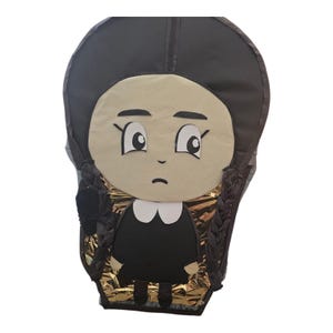 sodass dies eine sehr schöne Piñata ist - Gothic Black & Gold Party Decor