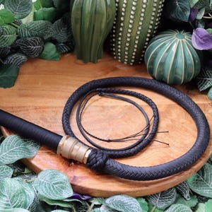Dualwhip bullwhip snakewhip unique paracord full black