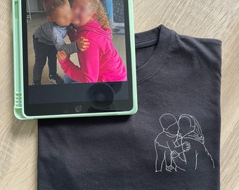 T-shirt personnalisée avec photo dessinée a la main (photo a envoyer par messagerie etsy ou mail)