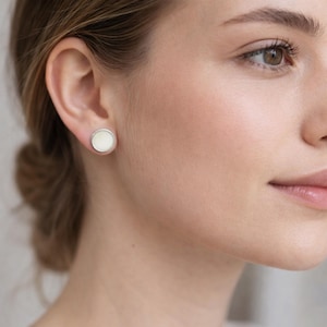 Breast milk jewelry stud earrings 10 mm, breast milk jewelry, gift for mom, breastfeeding keepsake, memory jewelry, breast milk reminder