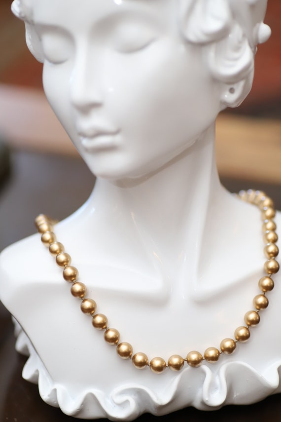 1950's Champagne Glass Pearl Necklace with Box Cla