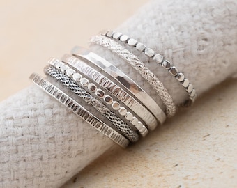 Set van 7 sterlingzilveren stapelringen, dunne en dikke ringen, gehamerde ringen, zilveren stapelringen, Pain, Dot Rins, stapelbare ring cadeau voor haar
