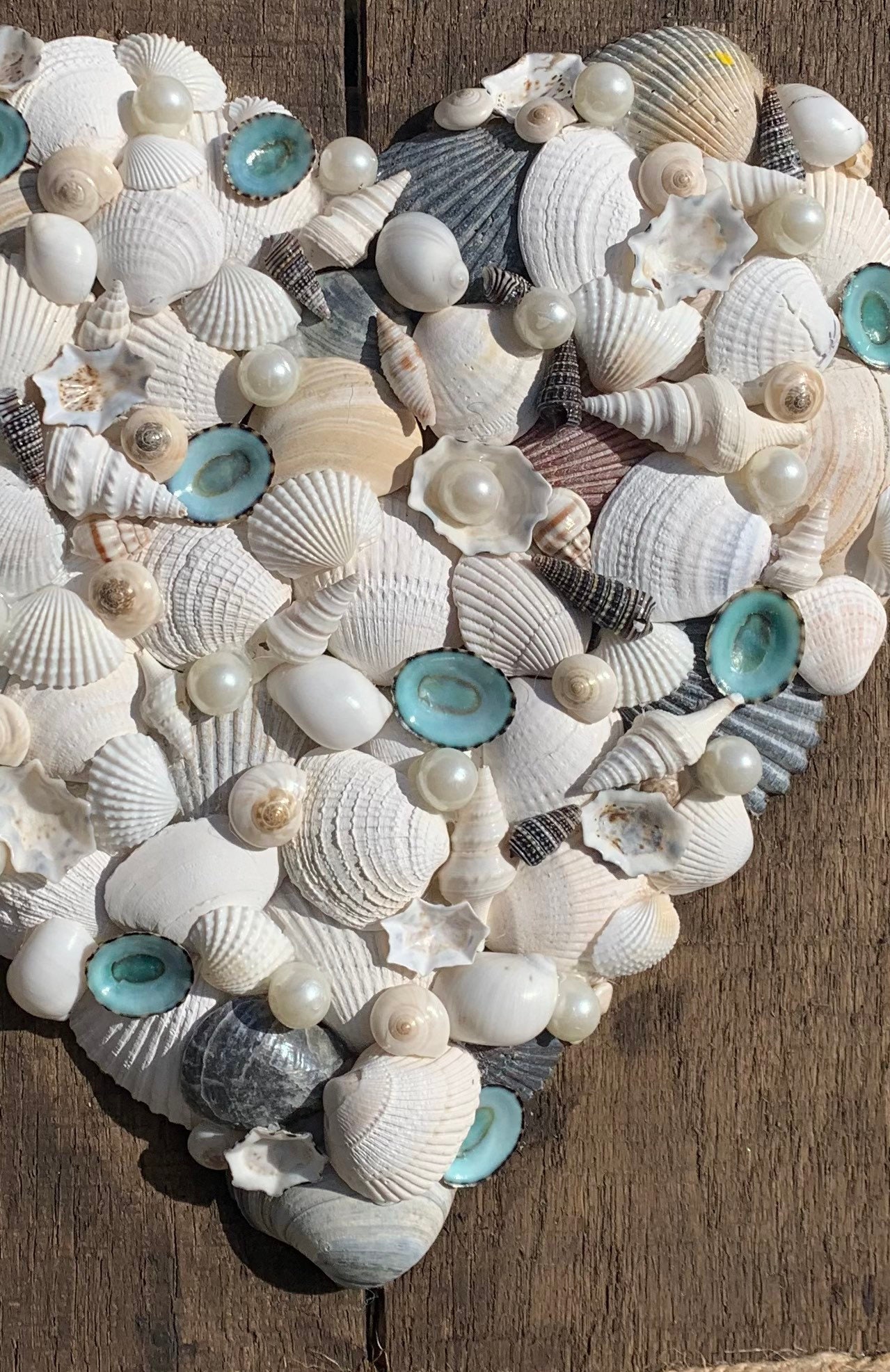 Small Multi-Color Stone Hearts - Beach Wedding & Party Favors - Valentine's  Day - California Seashell Co
