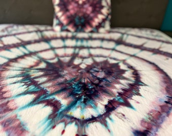 Twin Heart Tie-Dye Duvet Cover