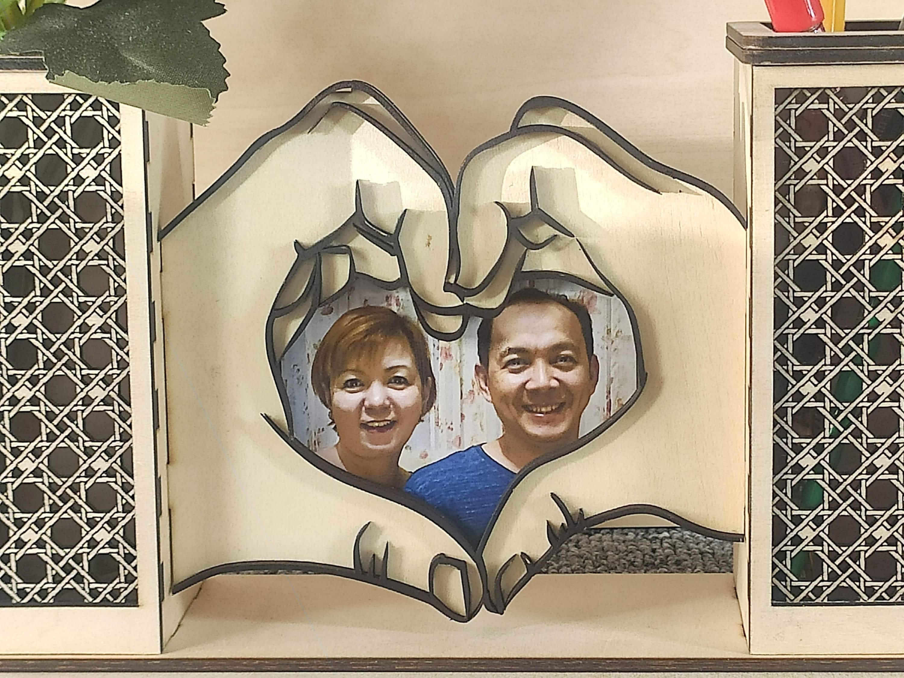 Cadre Photo Cœur En Verre Dépoli - Fait Main, Bois, Cadeau Saint-Valentin