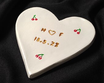 Handmade Personalized Initial and Date Heart Shaped Jewelry Dish, Valentine's Day Gift, Hand-Painted Clay Ring Dish, Jewelry Holder