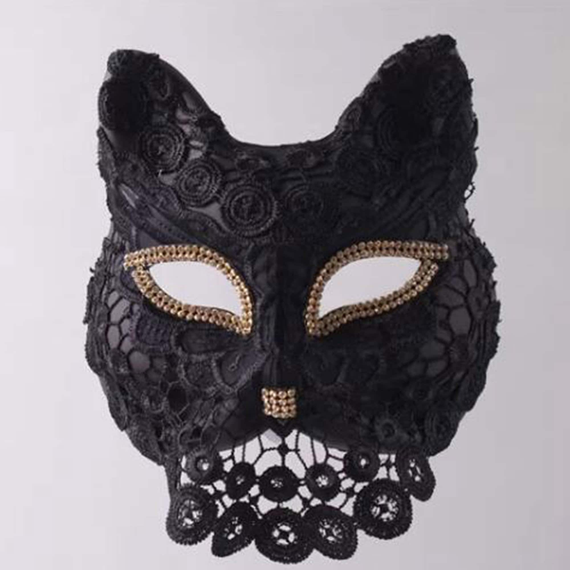 Blank mask of a Venetian Cat –